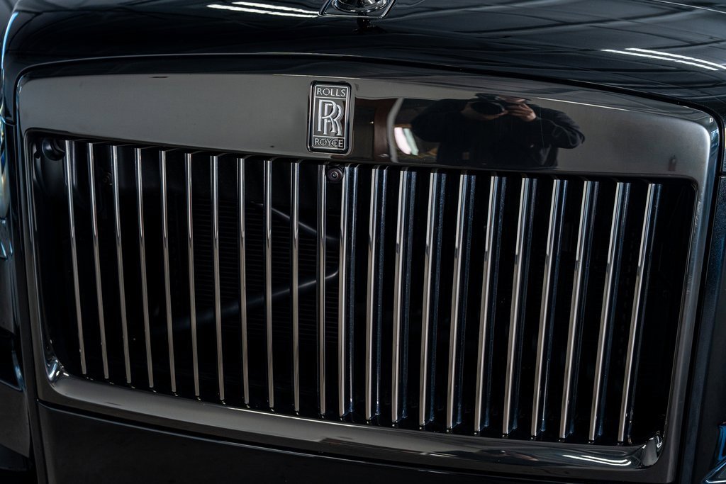 Used 2022 Rolls-Royce Cullinan Black Badge image 17