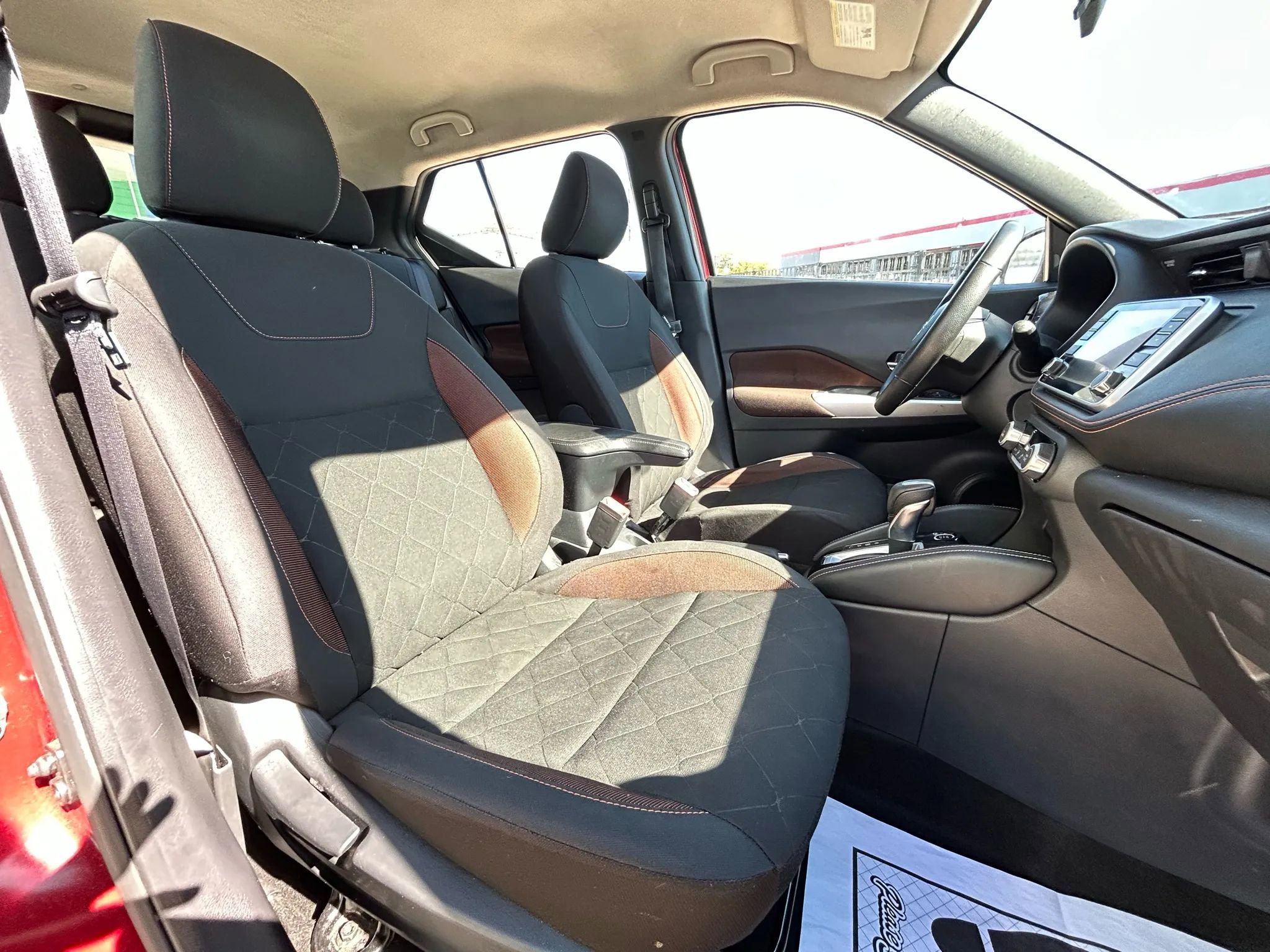 Used 2020 Nissan Kicks SR image 13