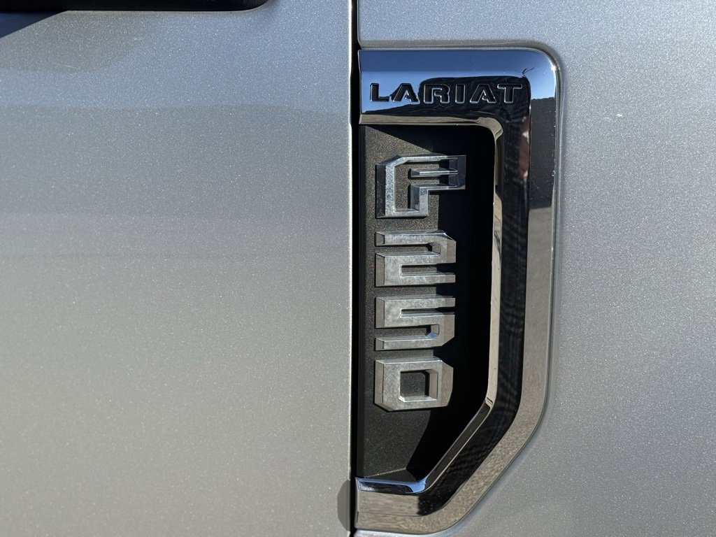 Used 2017 Ford F250 Lariat w/ Lariat Value Package image 11