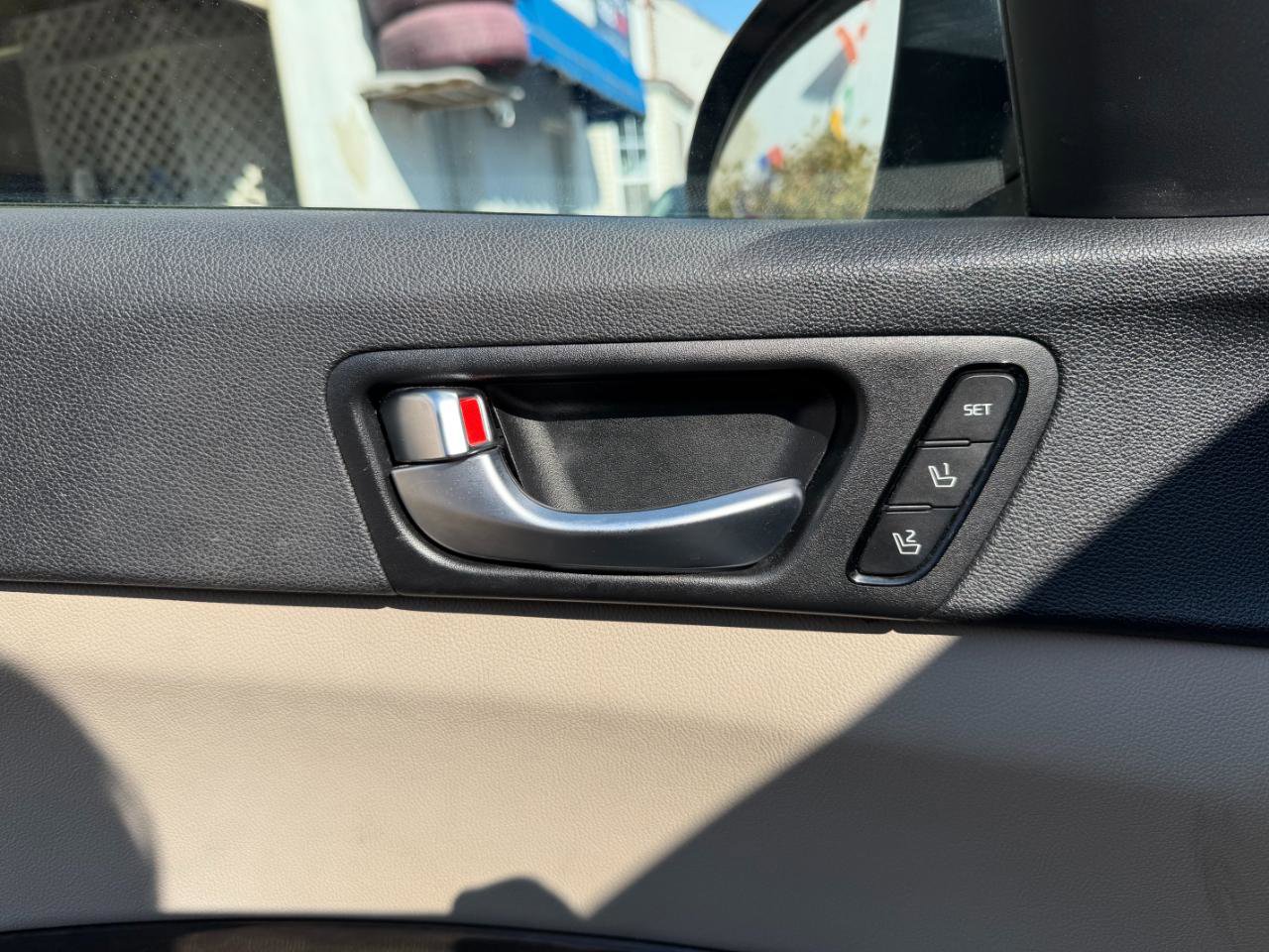 Used 2017 Kia Optima EX image 21