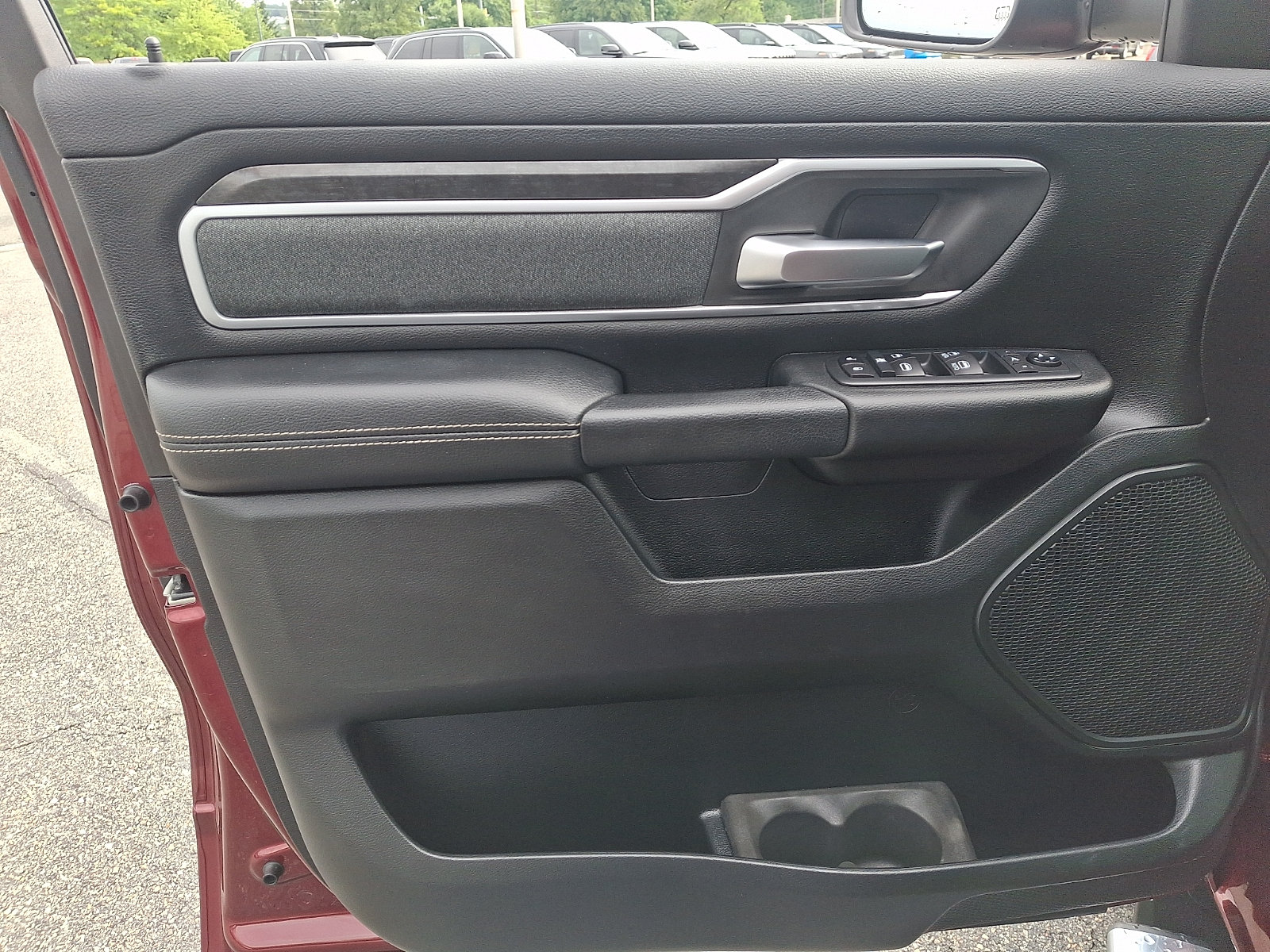 Used 2020 RAM 1500 Big Horn AWD/4WD image 12