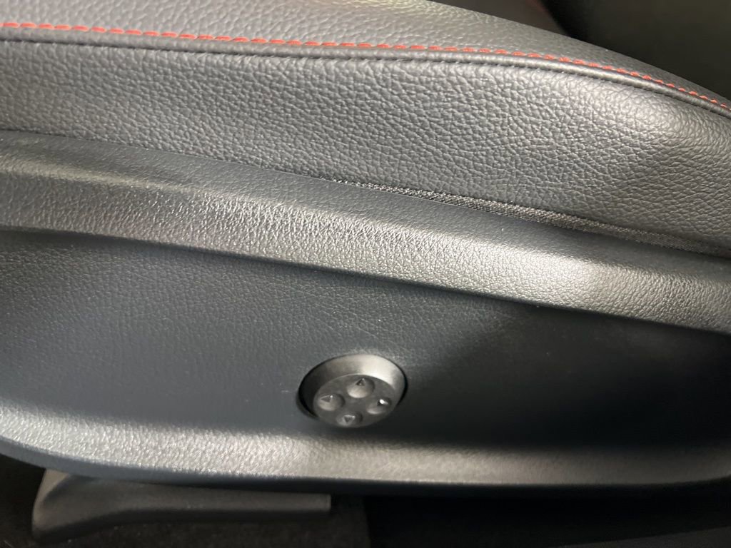 Used 2023 Mercedes-Benz CLA 250 4MATIC image 3