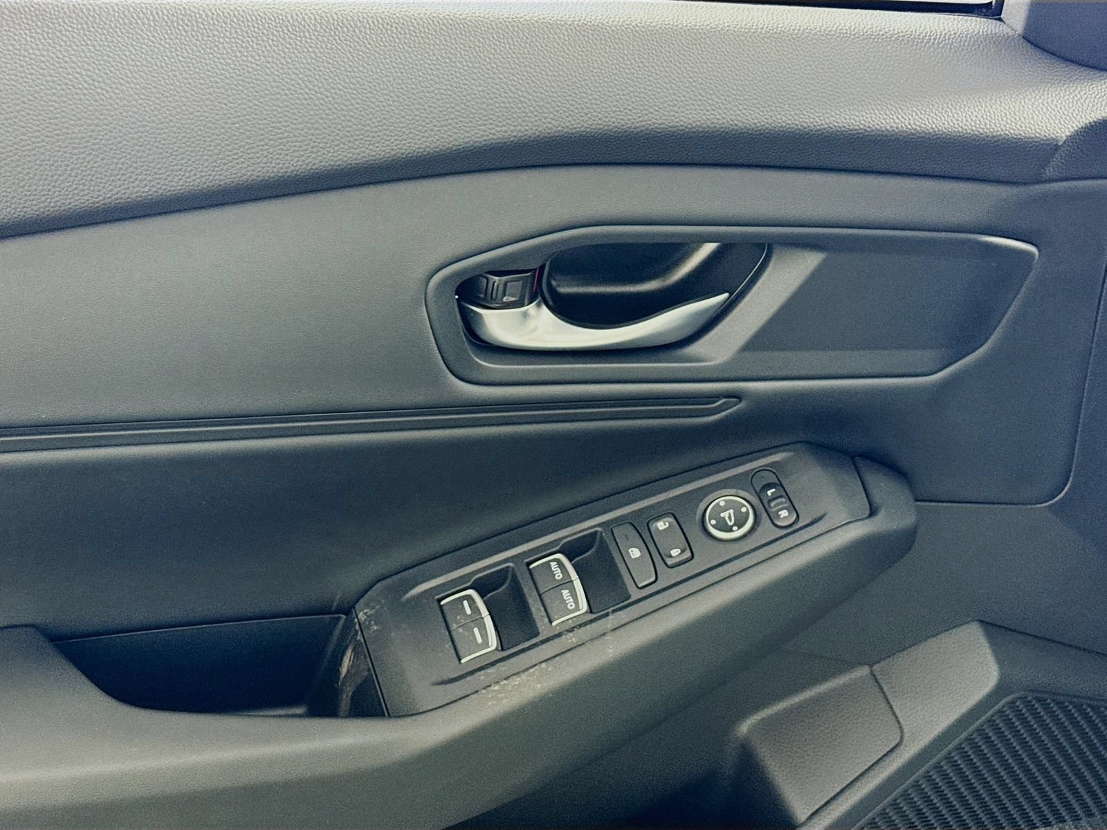 New 2025 Honda Accord SE image 14