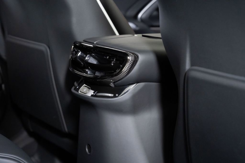 Used 2024 Ferrari Purosangue image 34