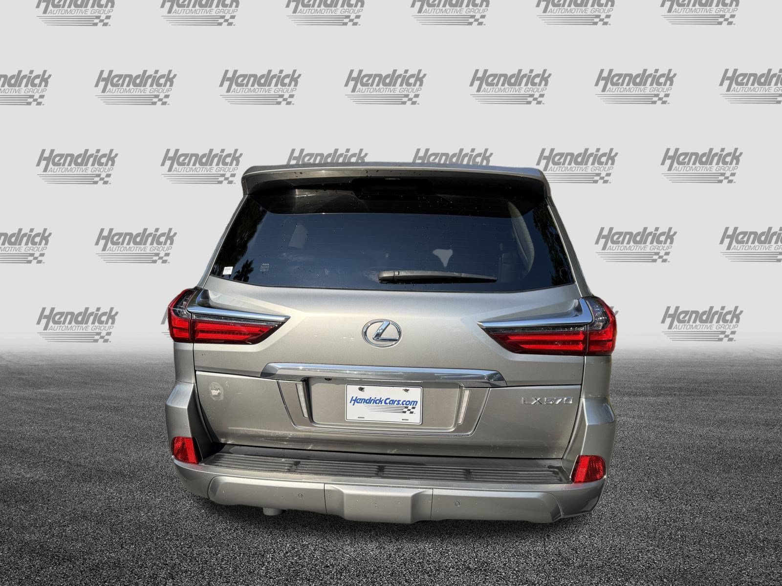 Used 2020 Lexus LX 570 4WD w/ Luxury Package image 8