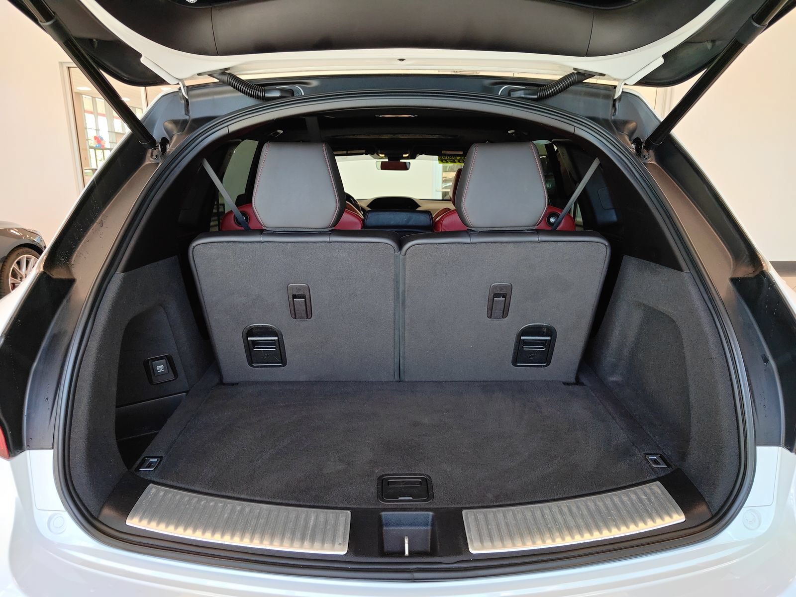 Used 2020 Acura MDX w/ Technology Package AWD/4WD image 18