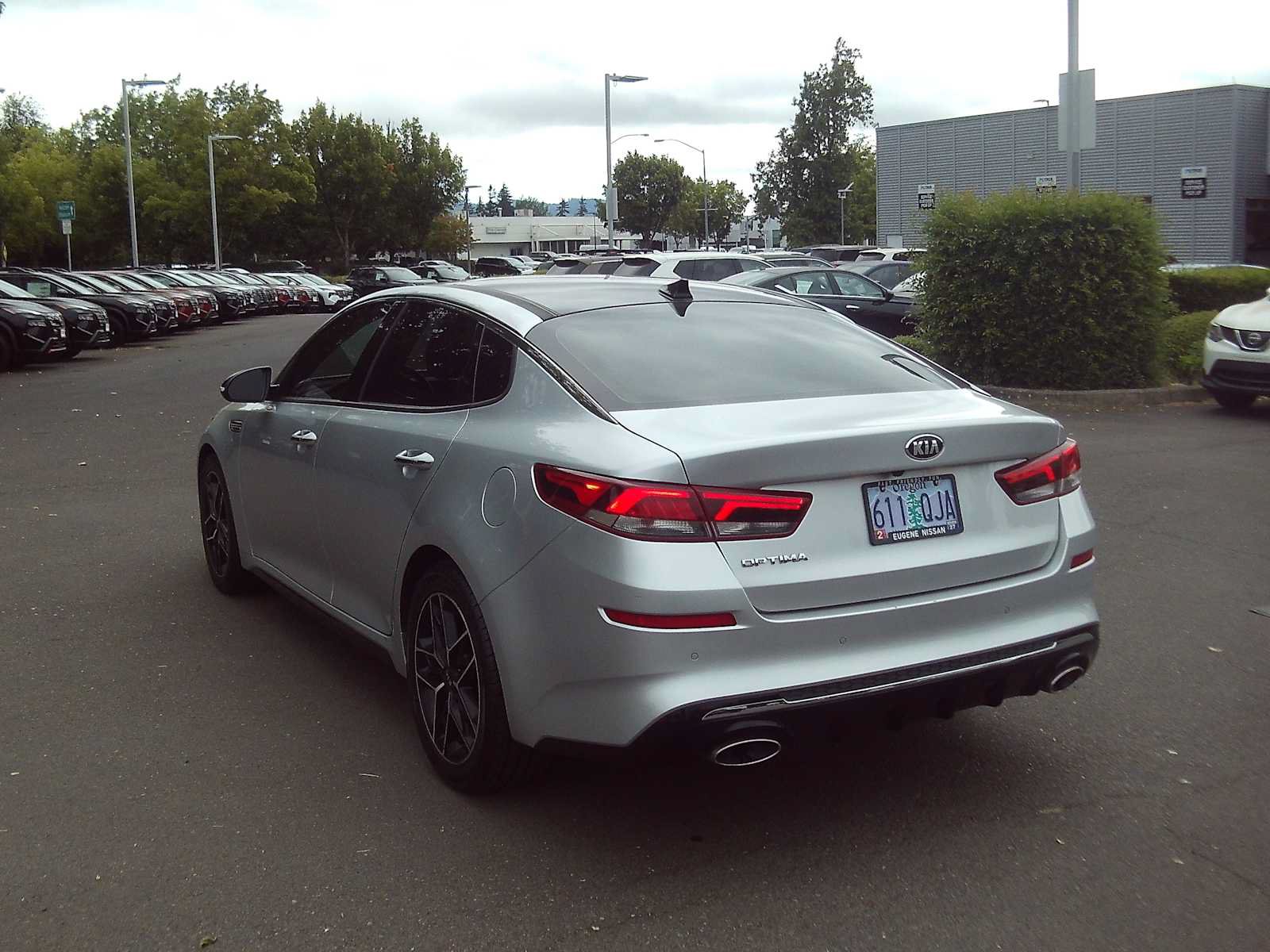 Used 2020 Kia Optima SE FWD image 3