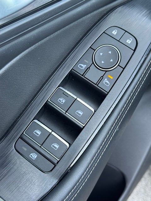 Used 2023 Nissan Rogue SL w/ SL Premium Package image 17