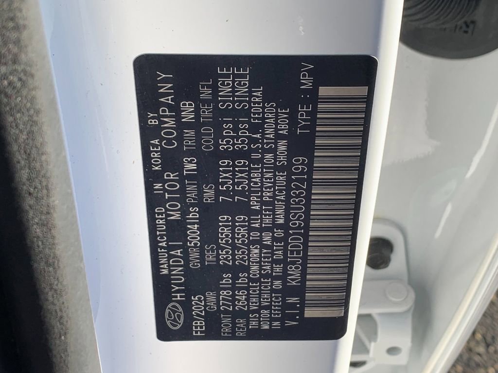 Used 2025 Hyundai Tucson Limited image 32