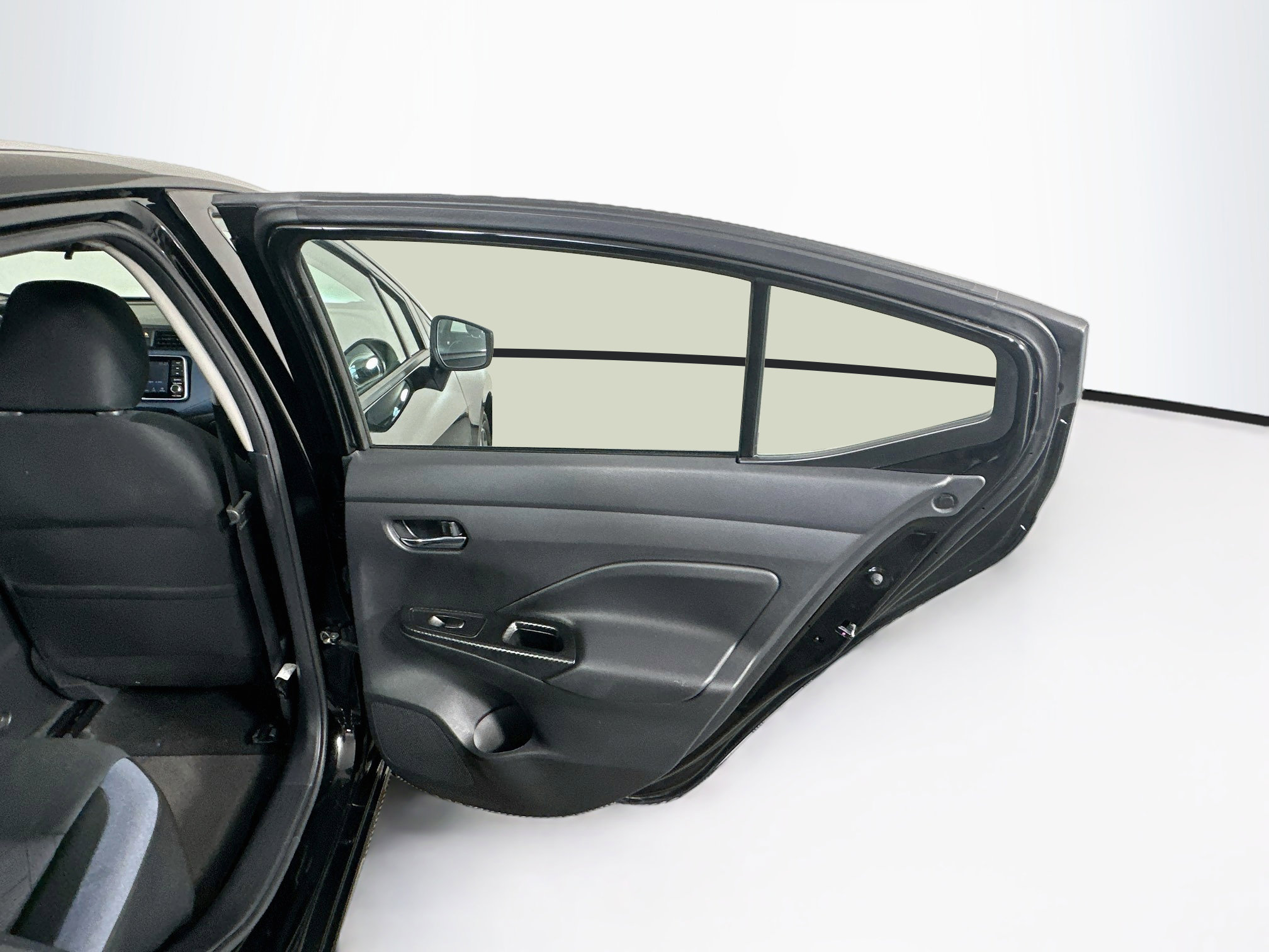 Used 2025 Nissan Versa SV FWD image 28