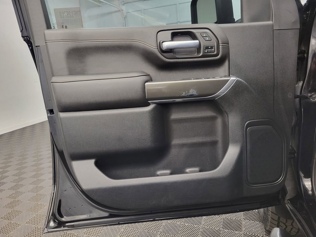 Used 2021 GMC Sierra 2500 AT4 image 19