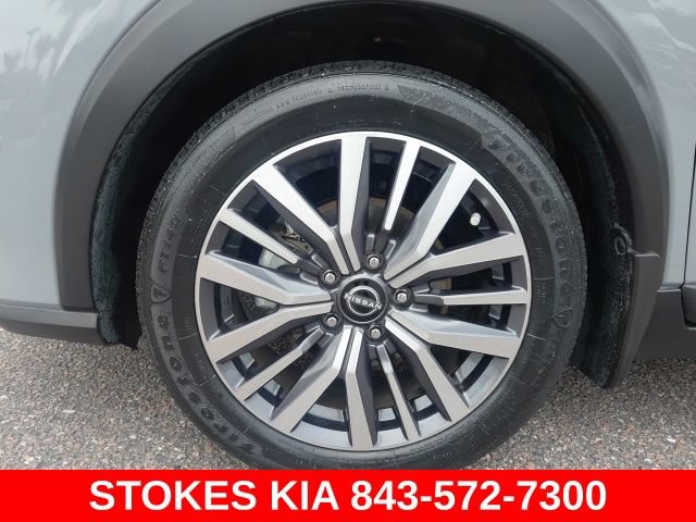 Used 2023 Nissan Kicks SV w/ Interior Electronics Package FWD image 10