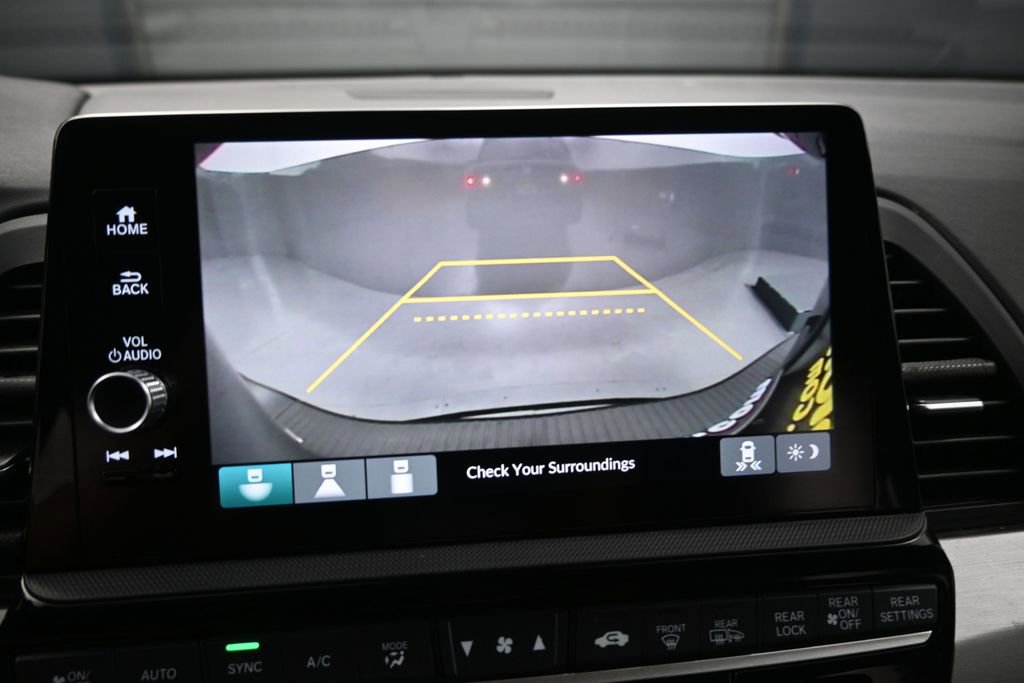 Used 2025 Honda Odyssey Sport-L image 9
