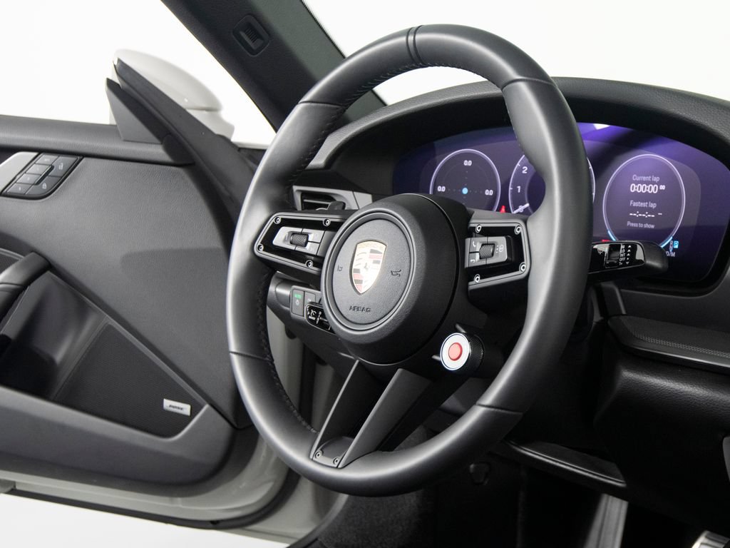 Certified 2025 Porsche 911 Carrera RWD image 36