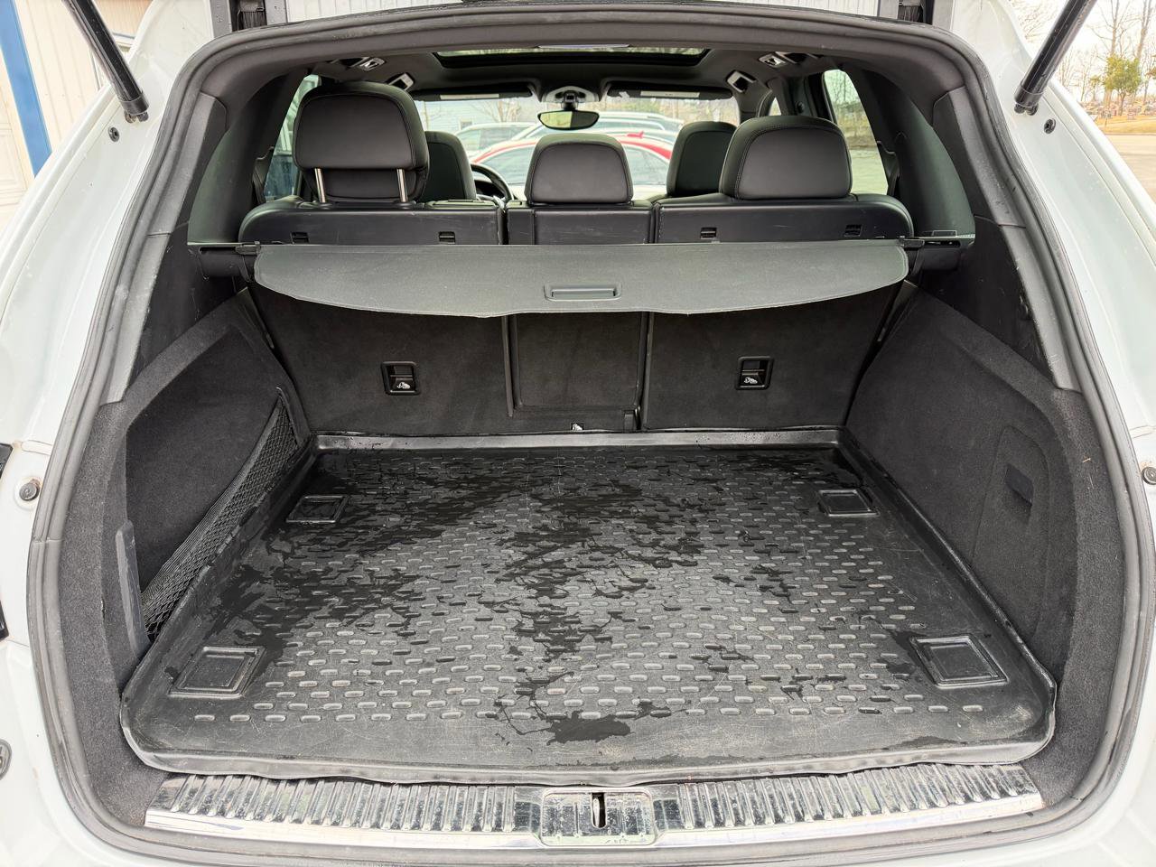 Used 2014 Porsche Cayenne Platinum Edition image 16