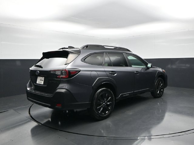 Used 2025 Subaru Outback Onyx Edition AWD/4WD image 8
