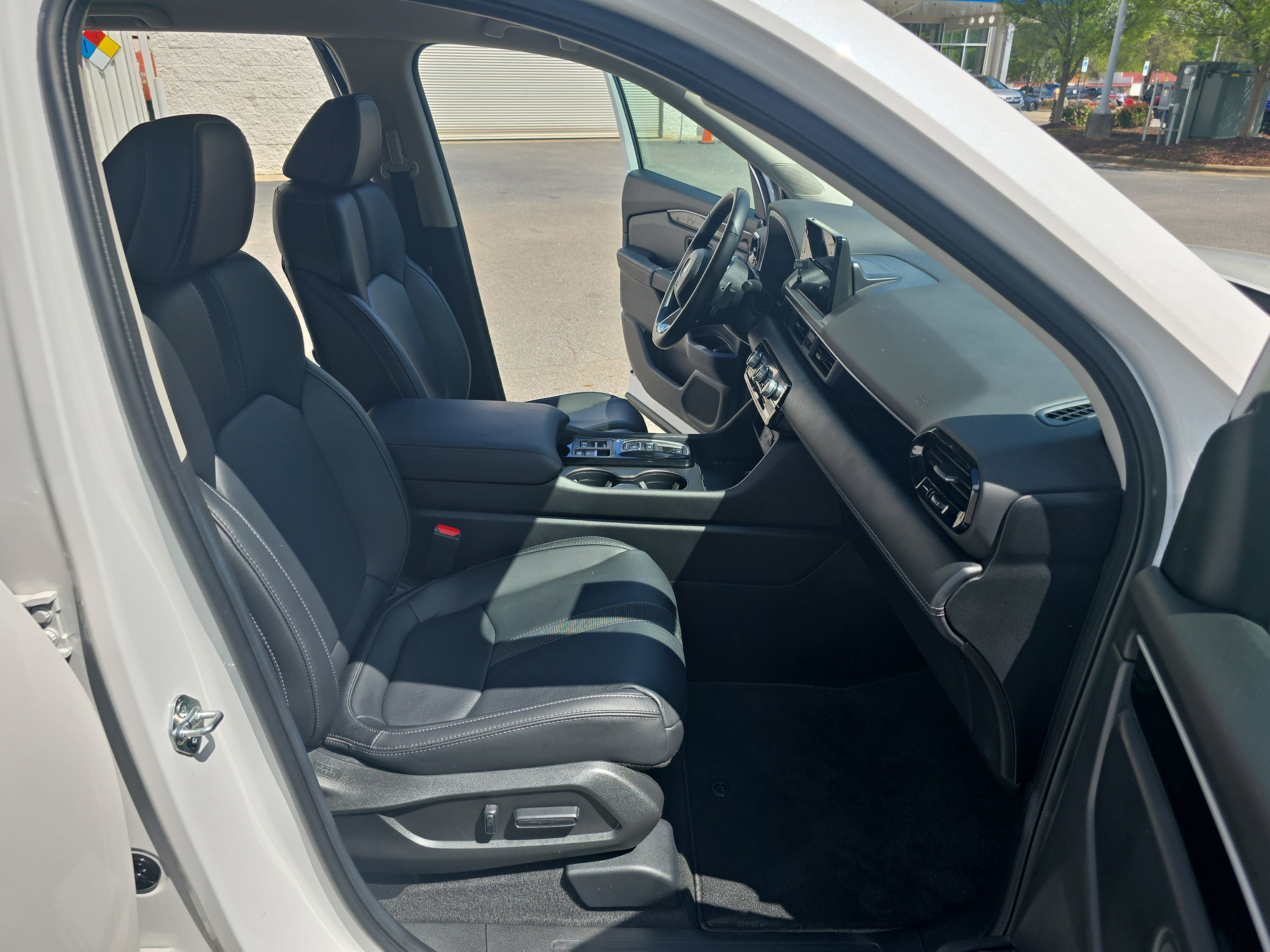 Used 2023 Honda Pilot EX-L image 10