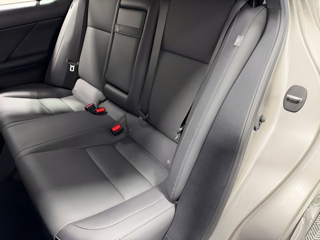 Used 2022 Lexus IS 300 RWD image 30