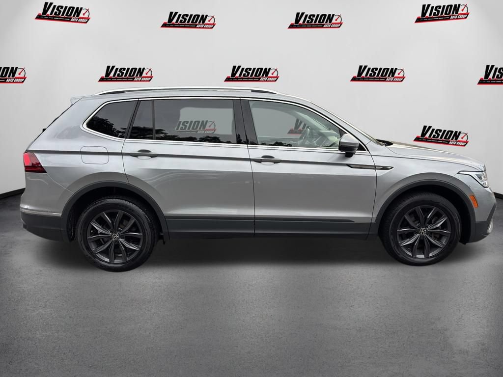 Used 2022 Volkswagen Tiguan SE AWD/4WD image 4
