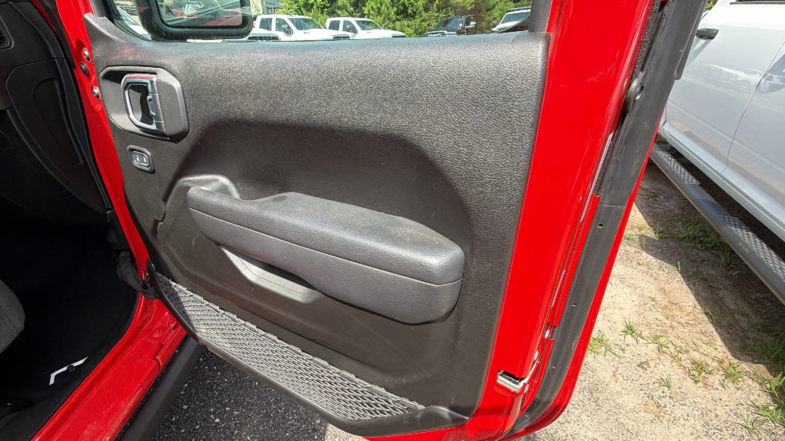 Used 2025 Jeep Wrangler Unlimited Sport S 4xe AWD/4WD image 18