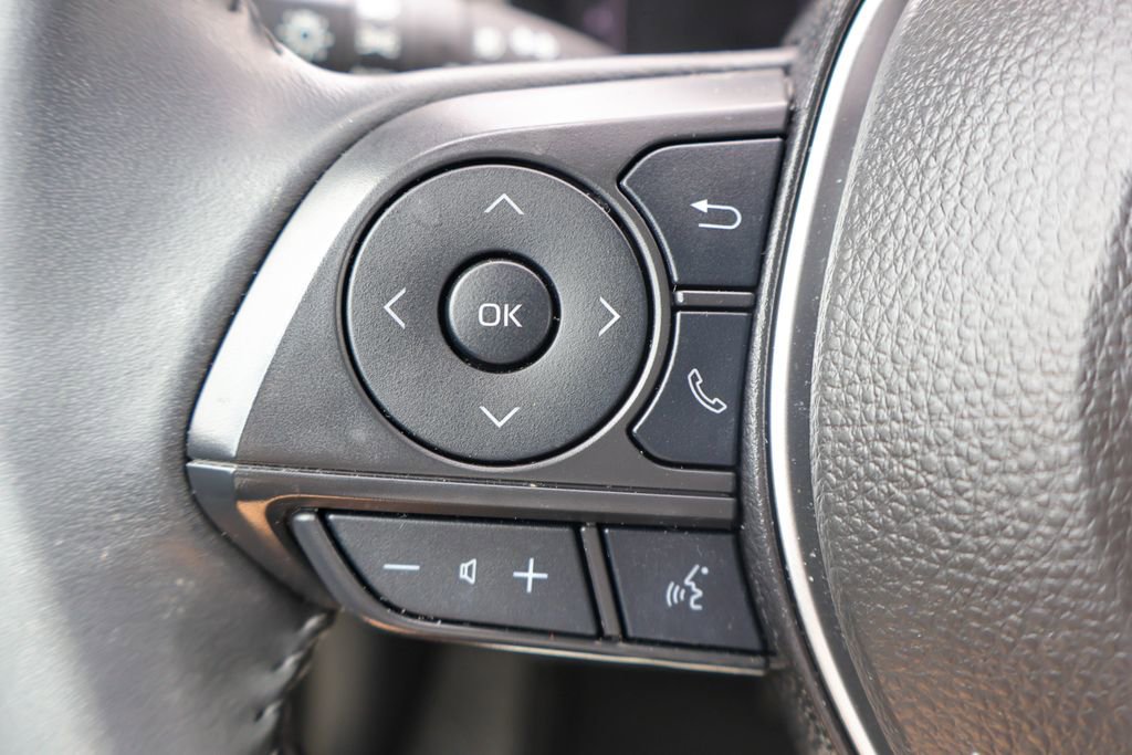 Used 2024 Toyota Corolla Cross XLE w/ Convenience Package FWD image 14