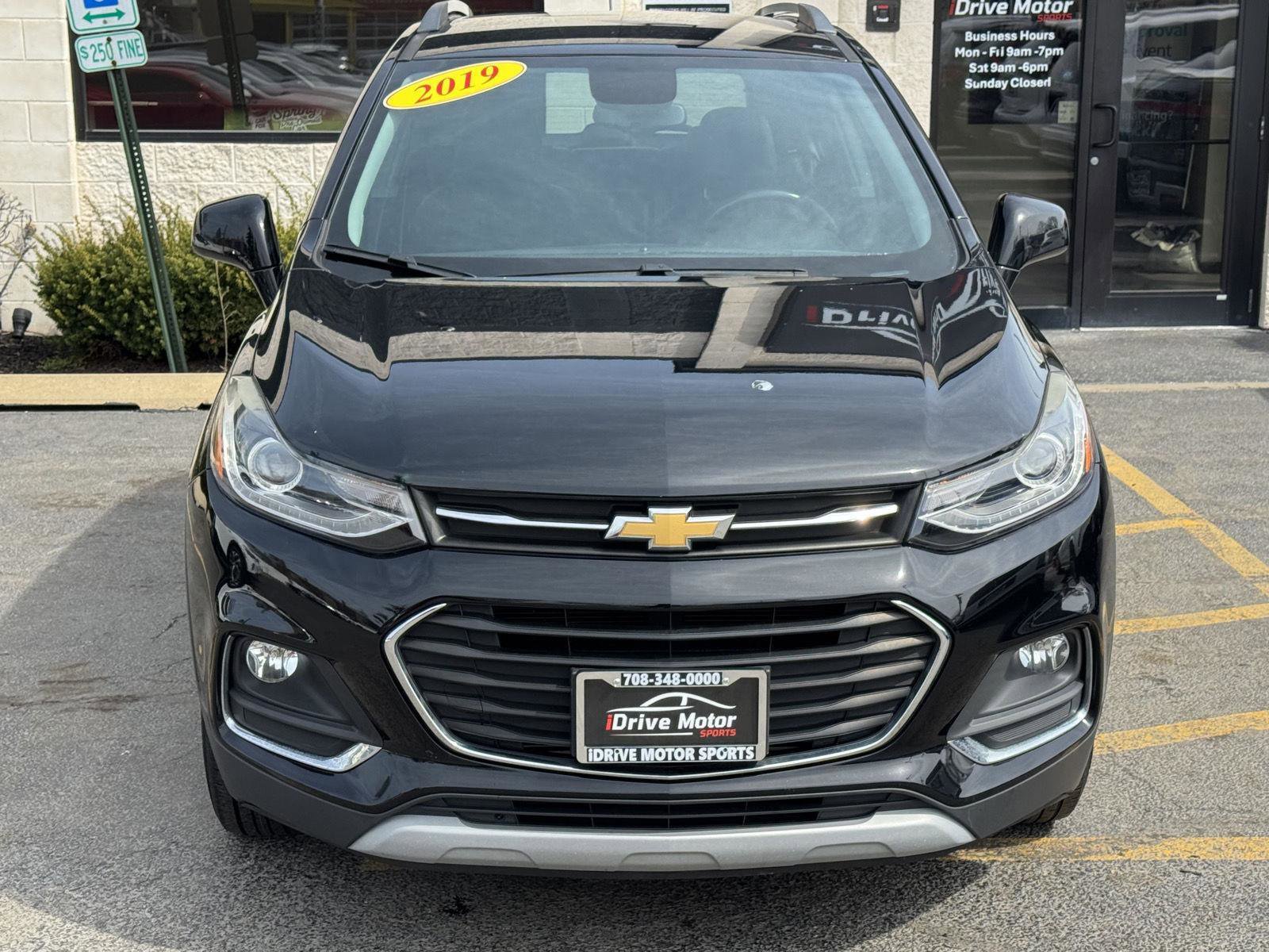 Used 2019 Chevrolet Trax LT w/ LT Convenience Package AWD/4WD image 15