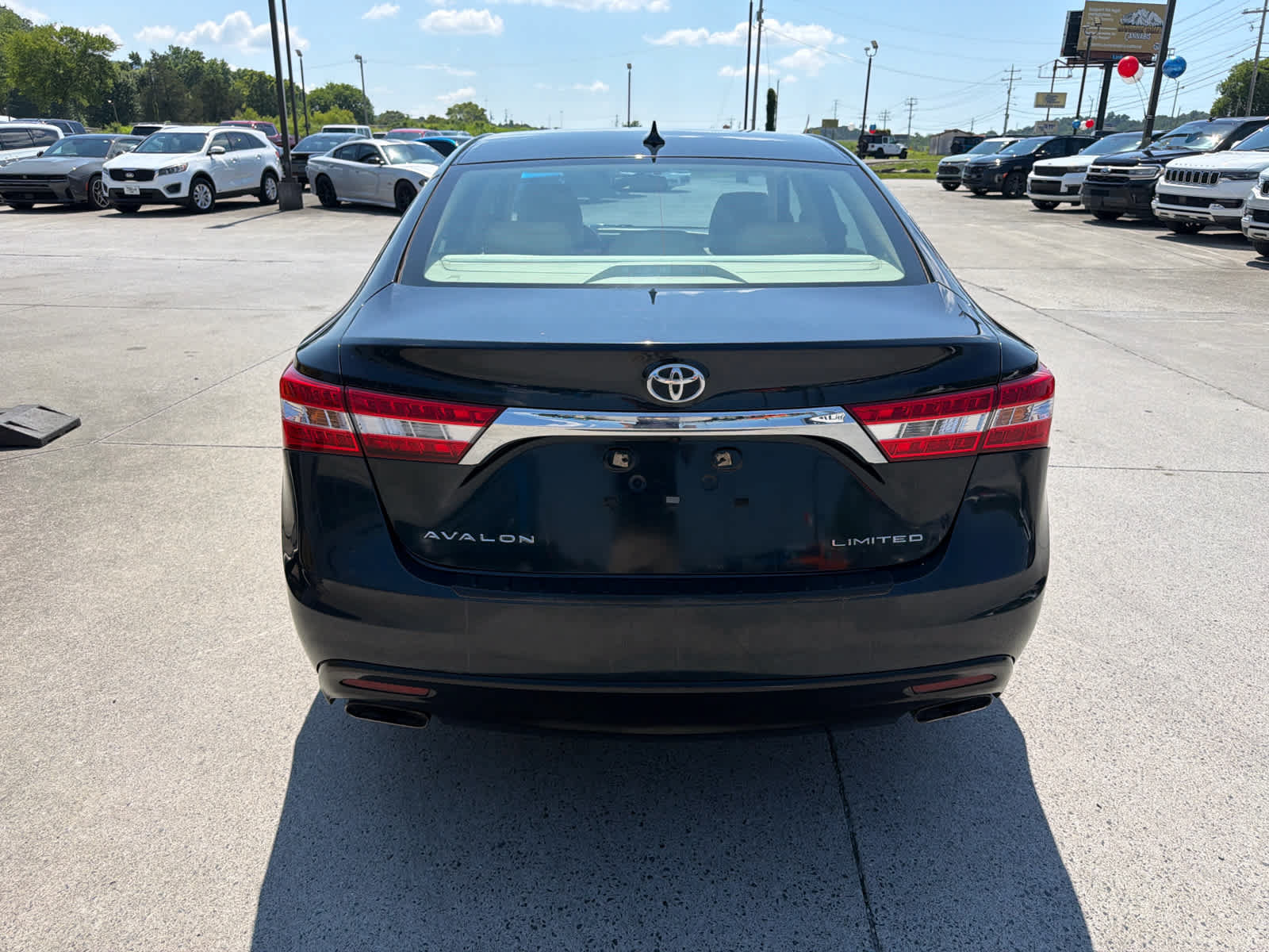Used 2015 Toyota Avalon Limited FWD image 8