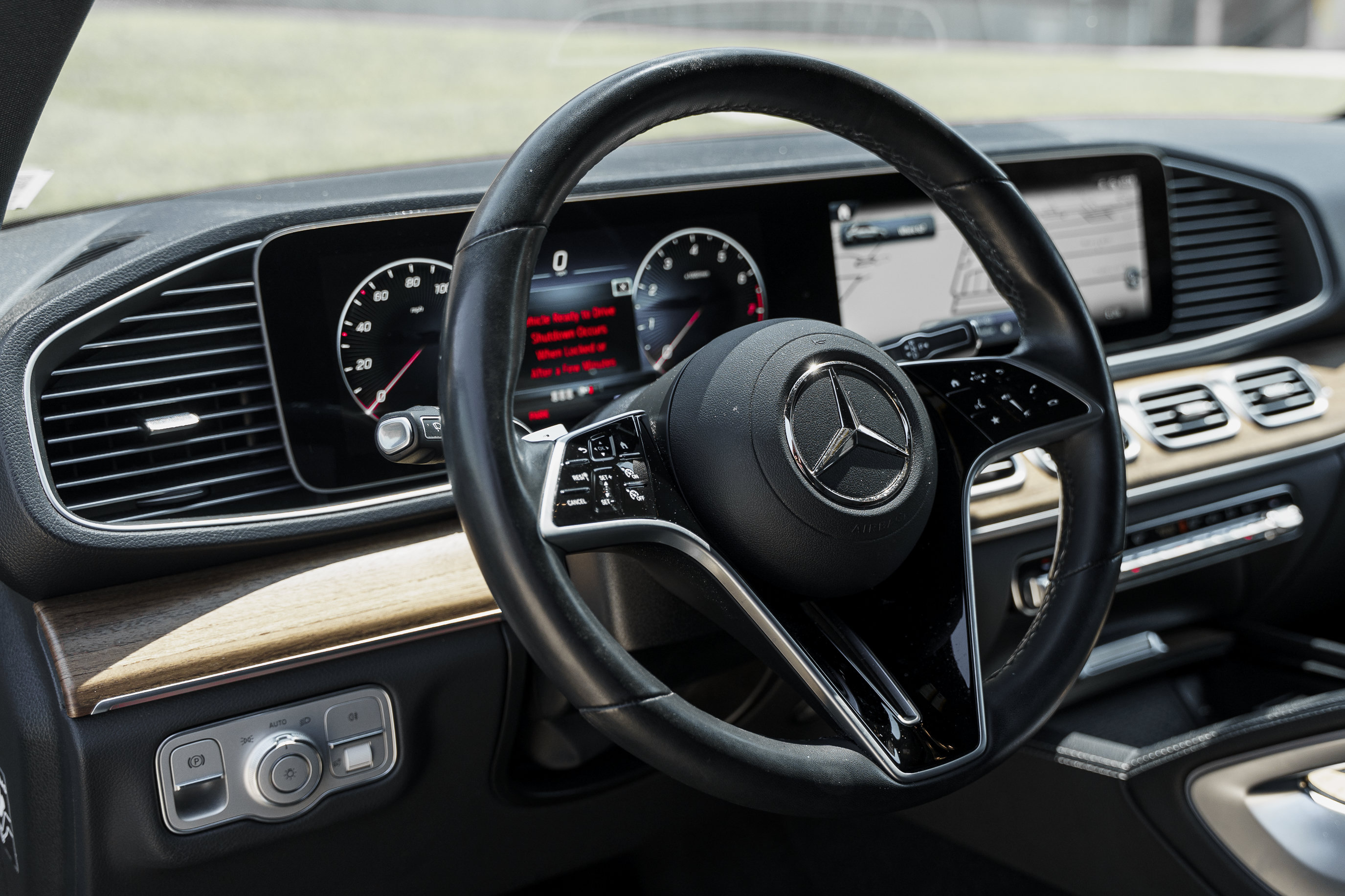 Used 2025 Mercedes-Benz GLE 450 4MATIC image 10