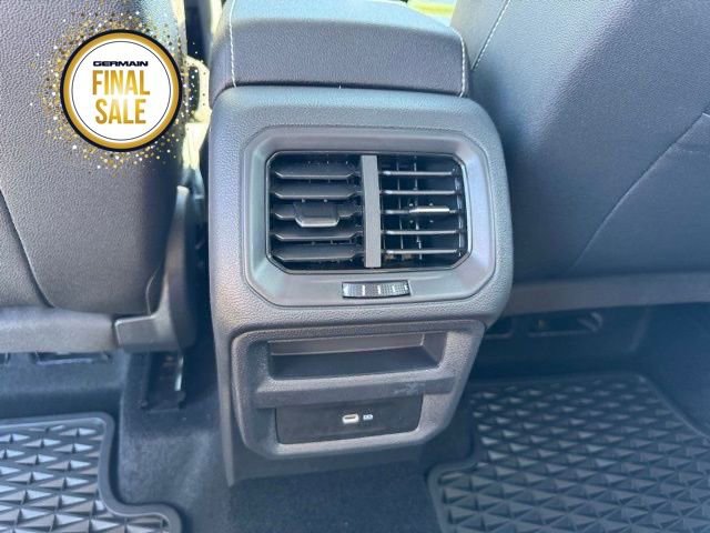 New 2024 Volkswagen Taos SE image 8