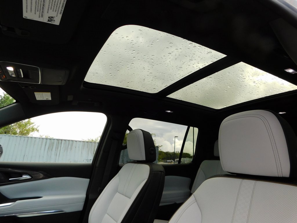 New 2026 Chevrolet Traverse High Country w/ LPO, Floor Liner Package image 12
