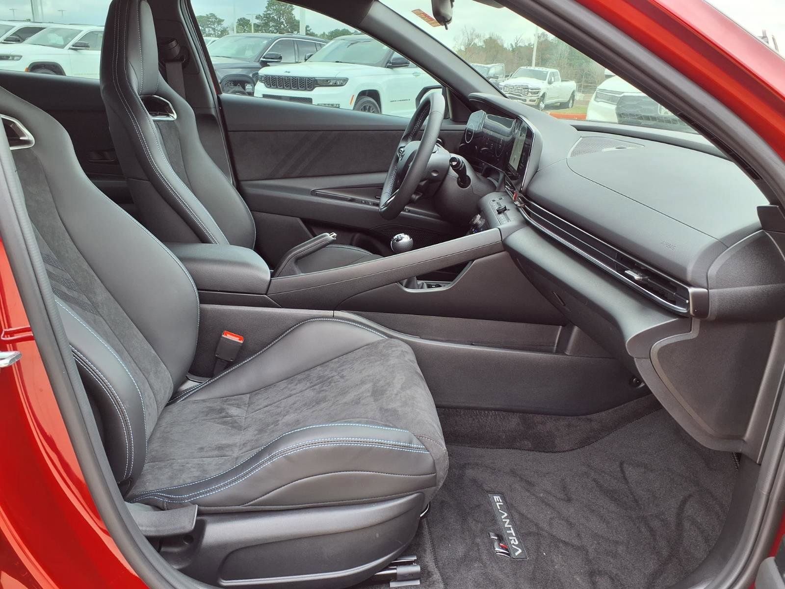 Used 2025 Hyundai Elantra N image 20