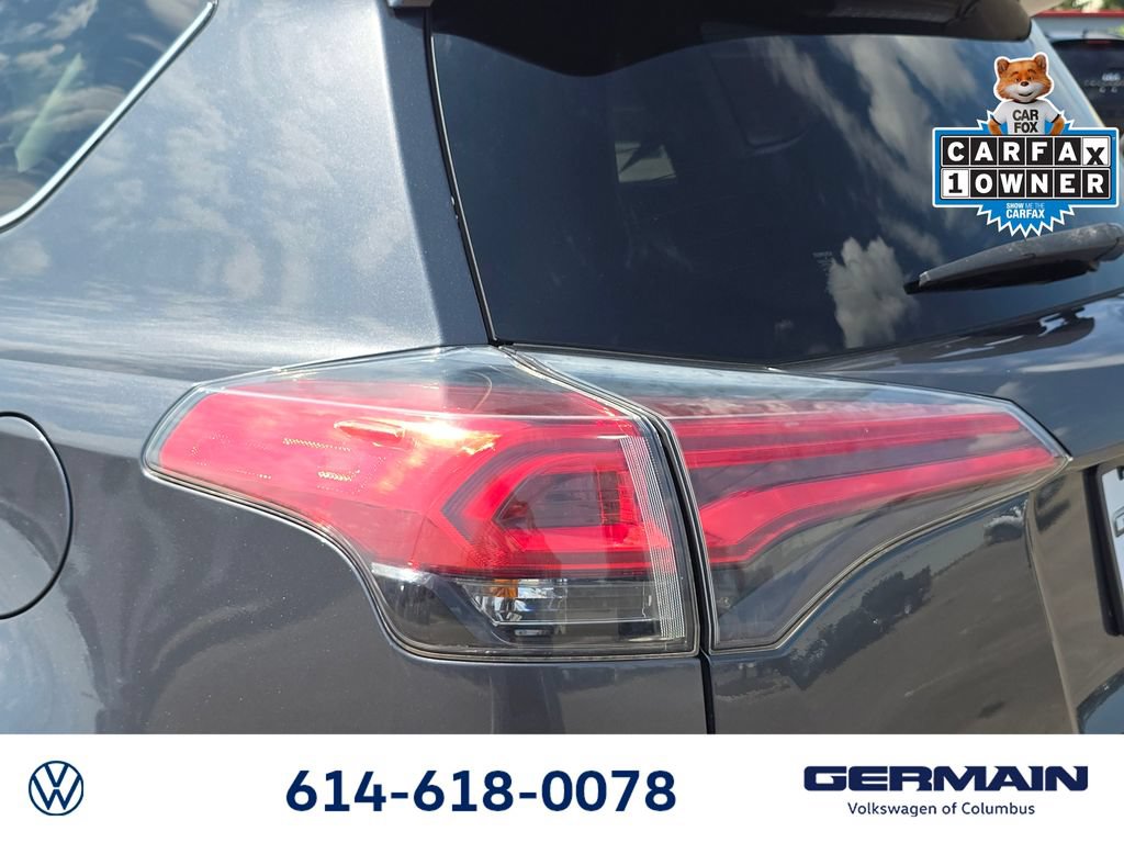 Used 2018 Toyota RAV4 Limited AWD/4WD image 16