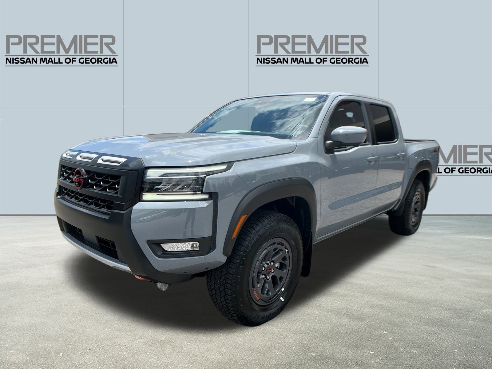 New 2025 Nissan Frontier PRO-4X w/ Pro Premium Package