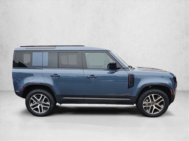 Used 2025 Land Rover Defender 110 S AWD/4WD image 4
