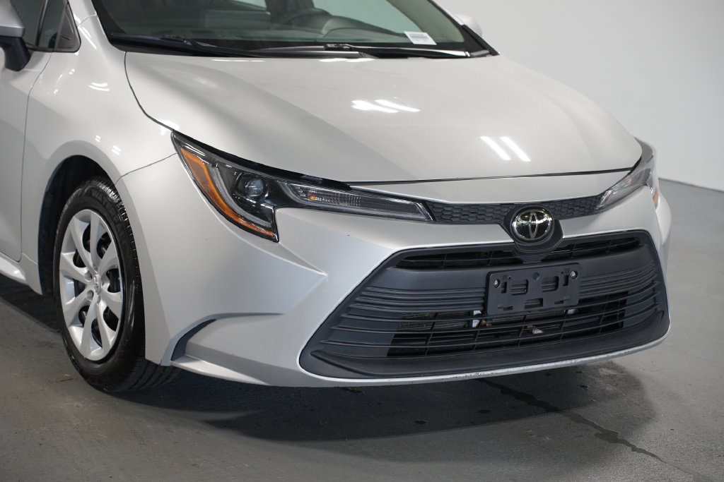 Certified 2024 Toyota Corolla LE FWD image 4