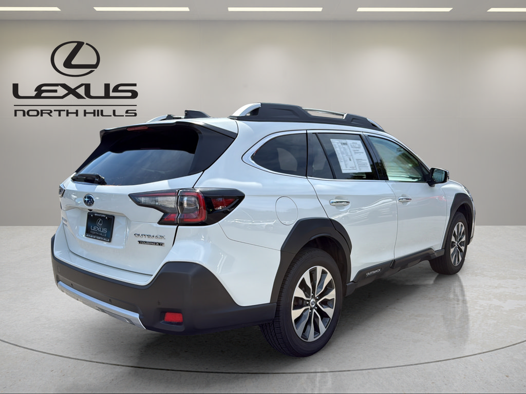 Used 2023 Subaru Outback Touring XT AWD/4WD image 6