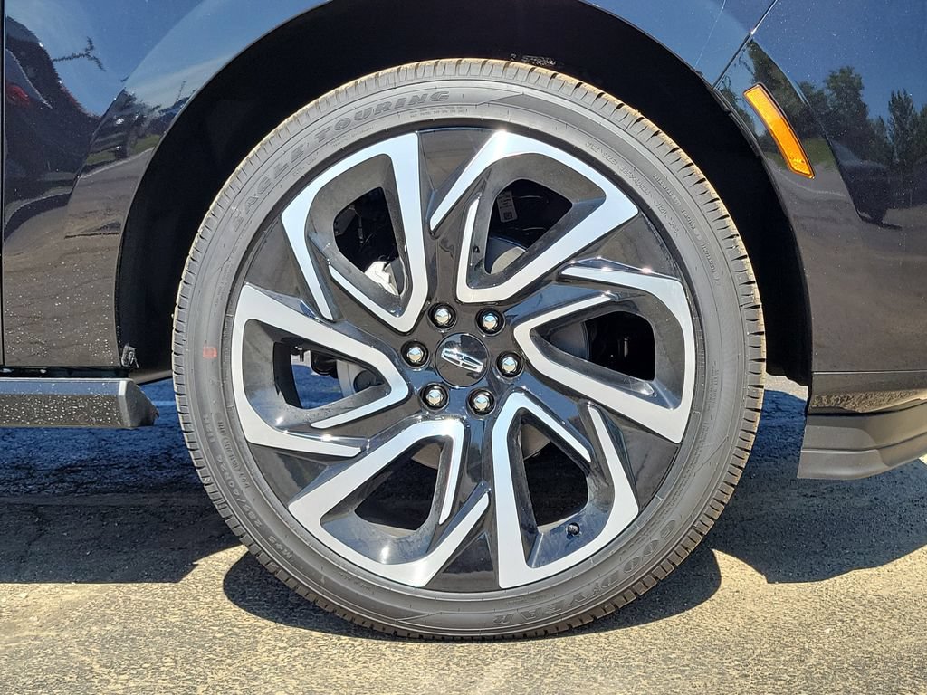 New 2026 Lincoln Navigator Black Label AWD/4WD image 9