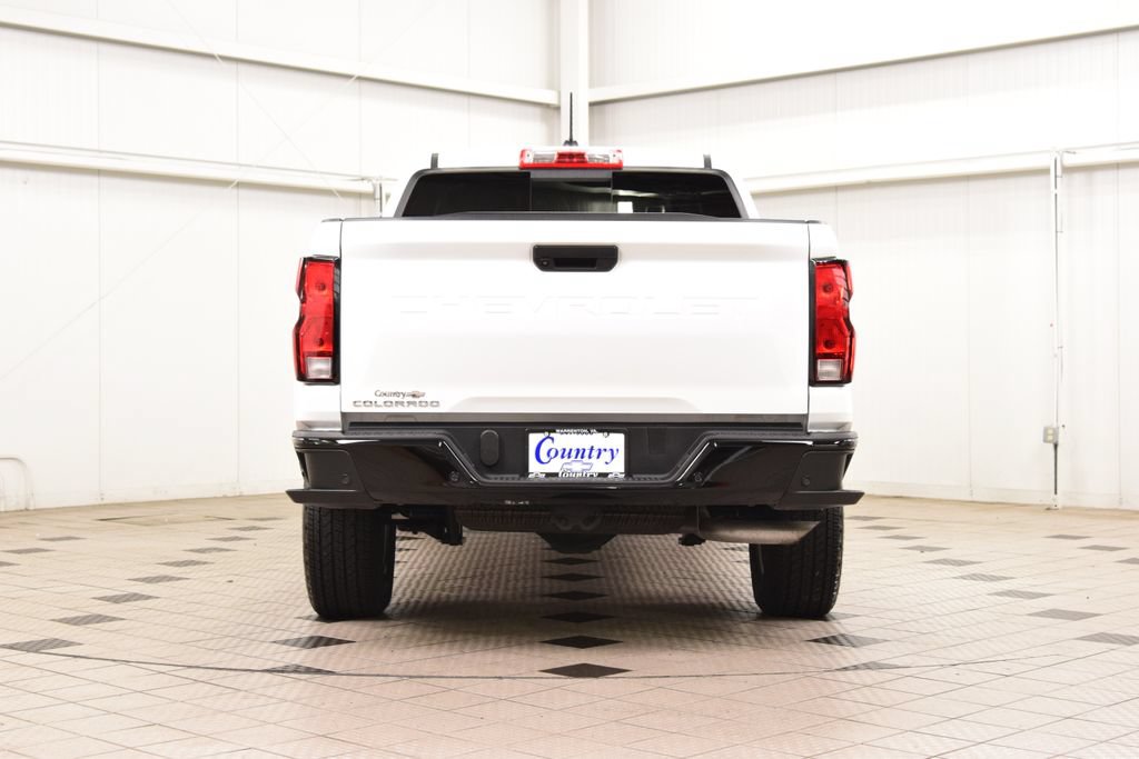 Used 2026 Chevrolet Colorado W/T AWD/4WD image 7