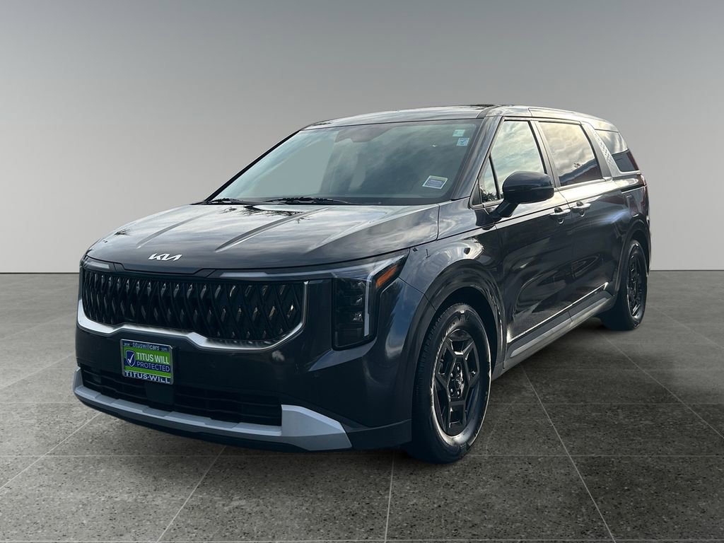 Used 2025 Kia Carnival image 3