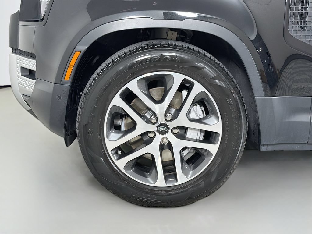 Certified 2023 Land Rover Defender 130 SE AWD/4WD image 33