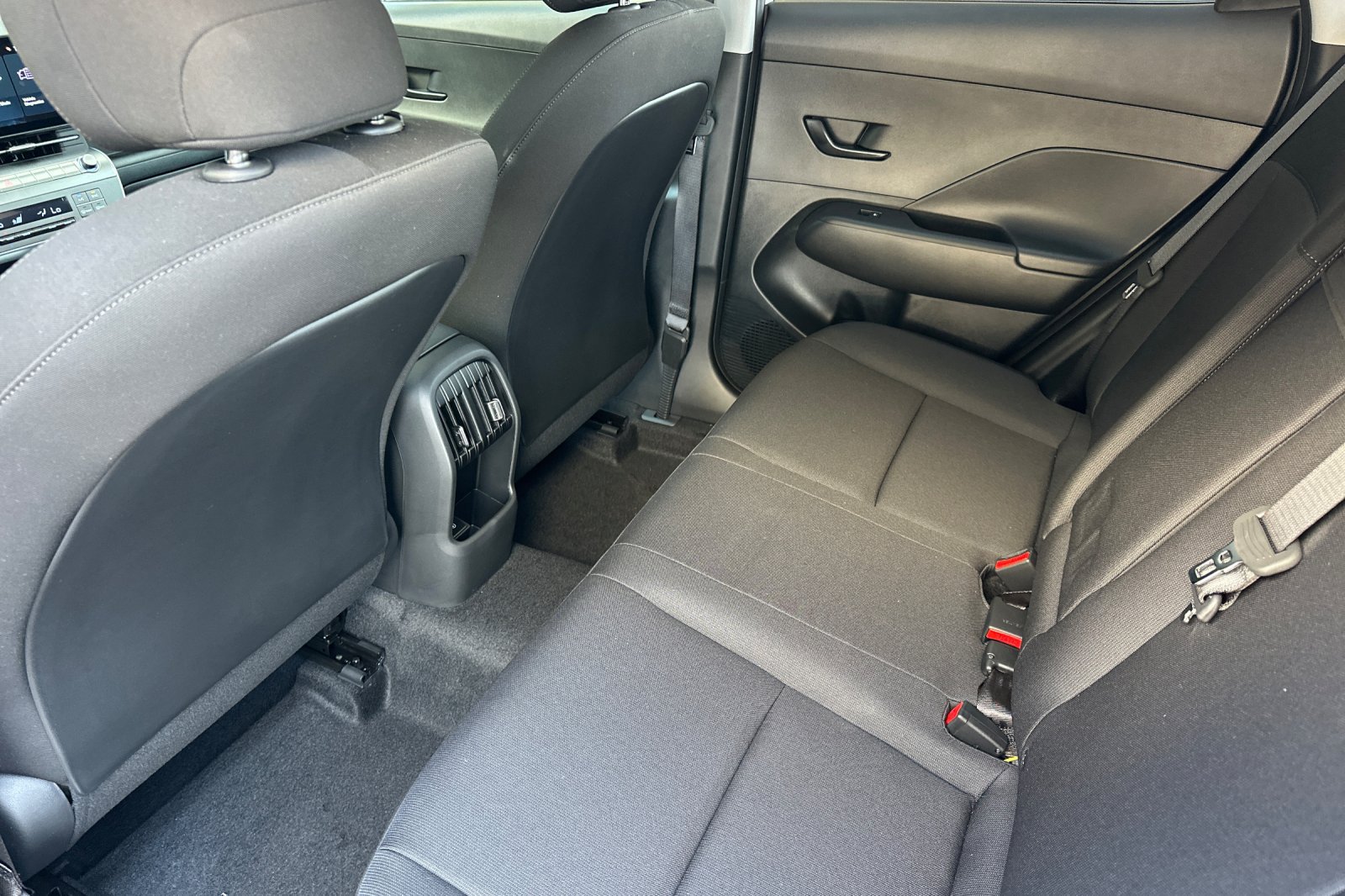 New 2027 Hyundai Kona SEL Sport AWD/4WD image 13
