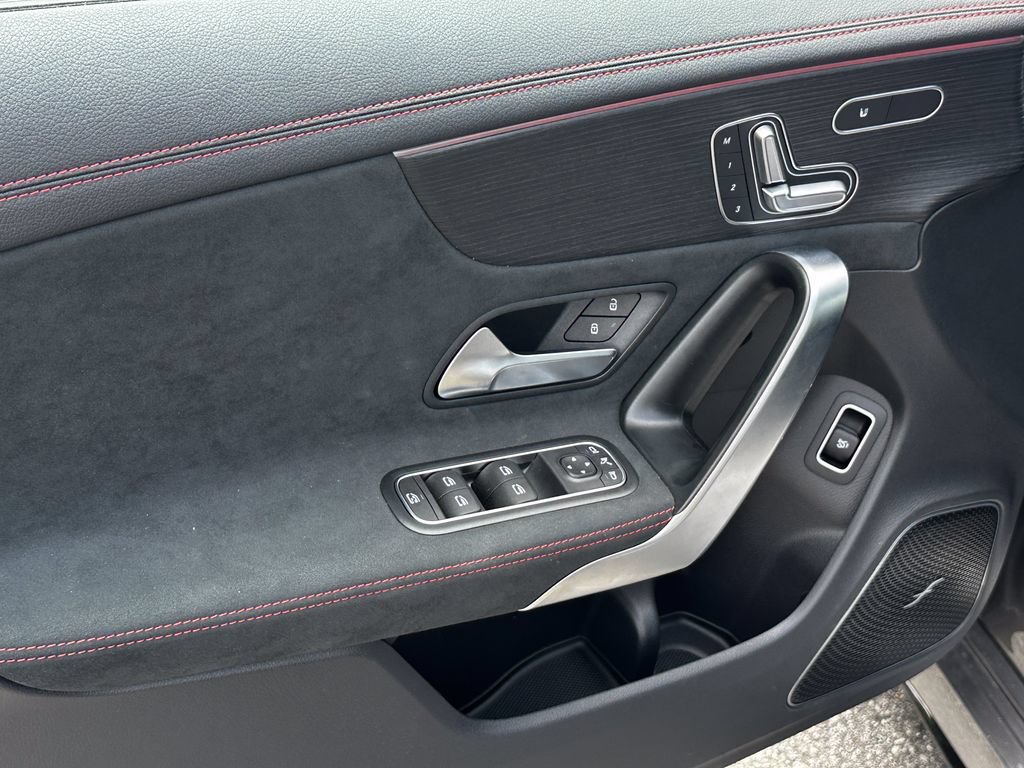 New 2025 Mercedes-Benz CLA 35 AMG 4MATIC image 11