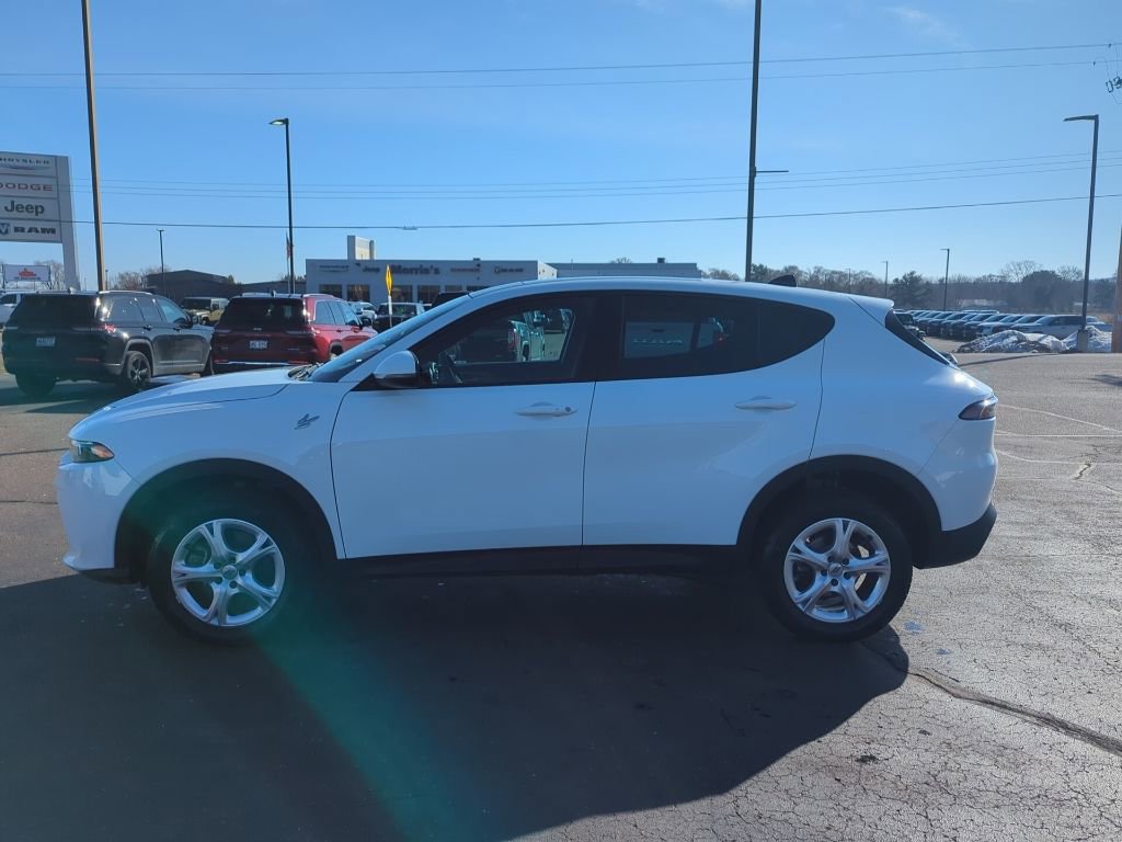 Used 2024 Dodge Hornet GT Plus AWD/4WD image 9
