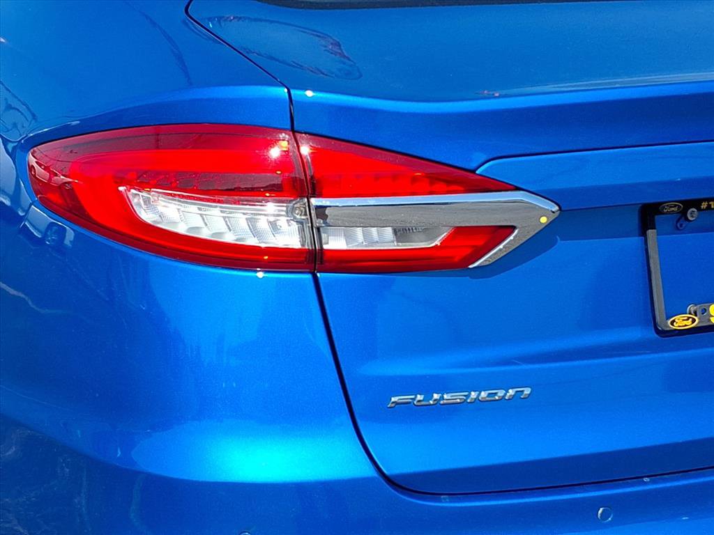 Used 2020 Ford Fusion SE image 22