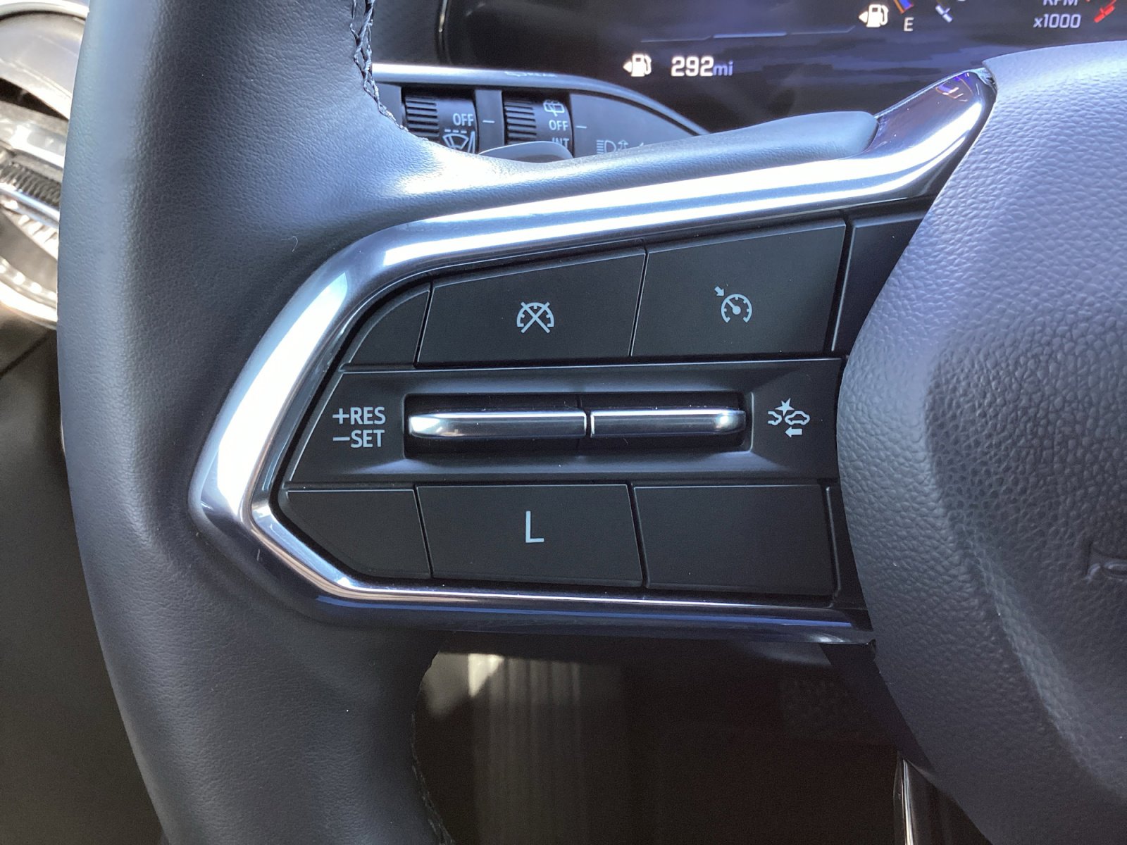 Used 2025 Chevrolet Equinox LT w/ Safety and Technology Package image 18