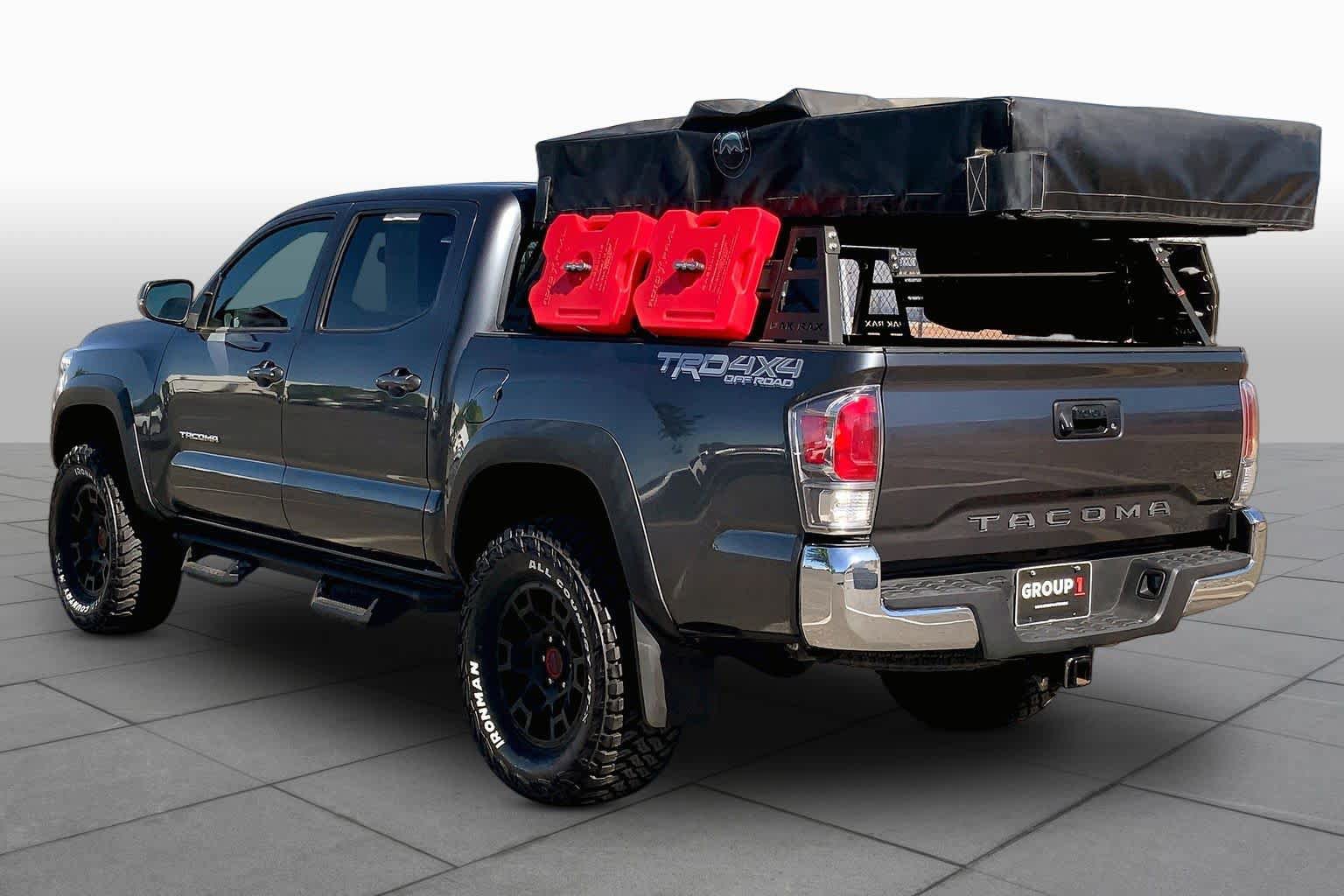 Used 2022 Toyota Tacoma TRD Off-Road image 11