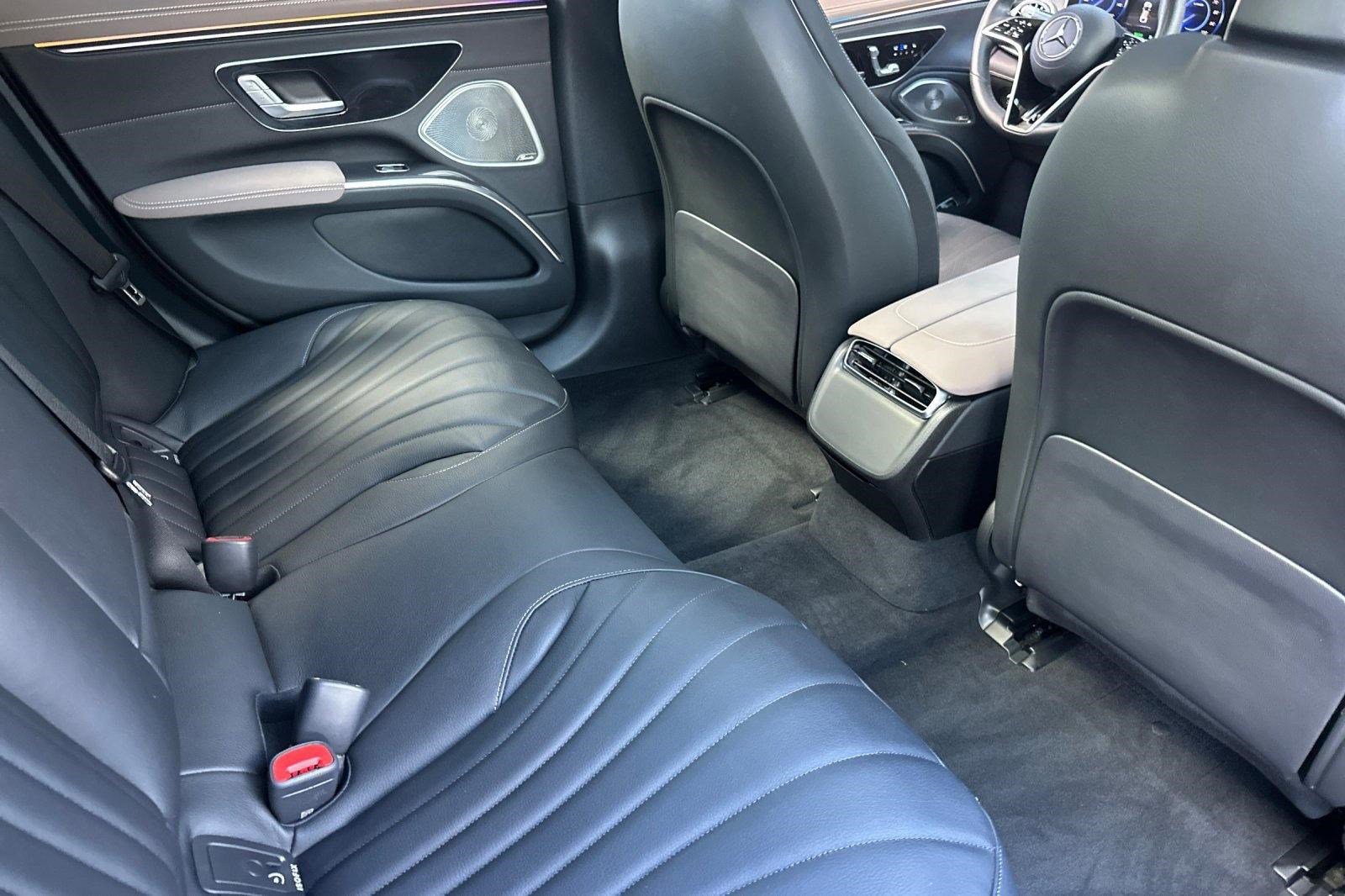 Used 2023 Mercedes-Benz EQS 450+ 4MATIC Sedan image 31