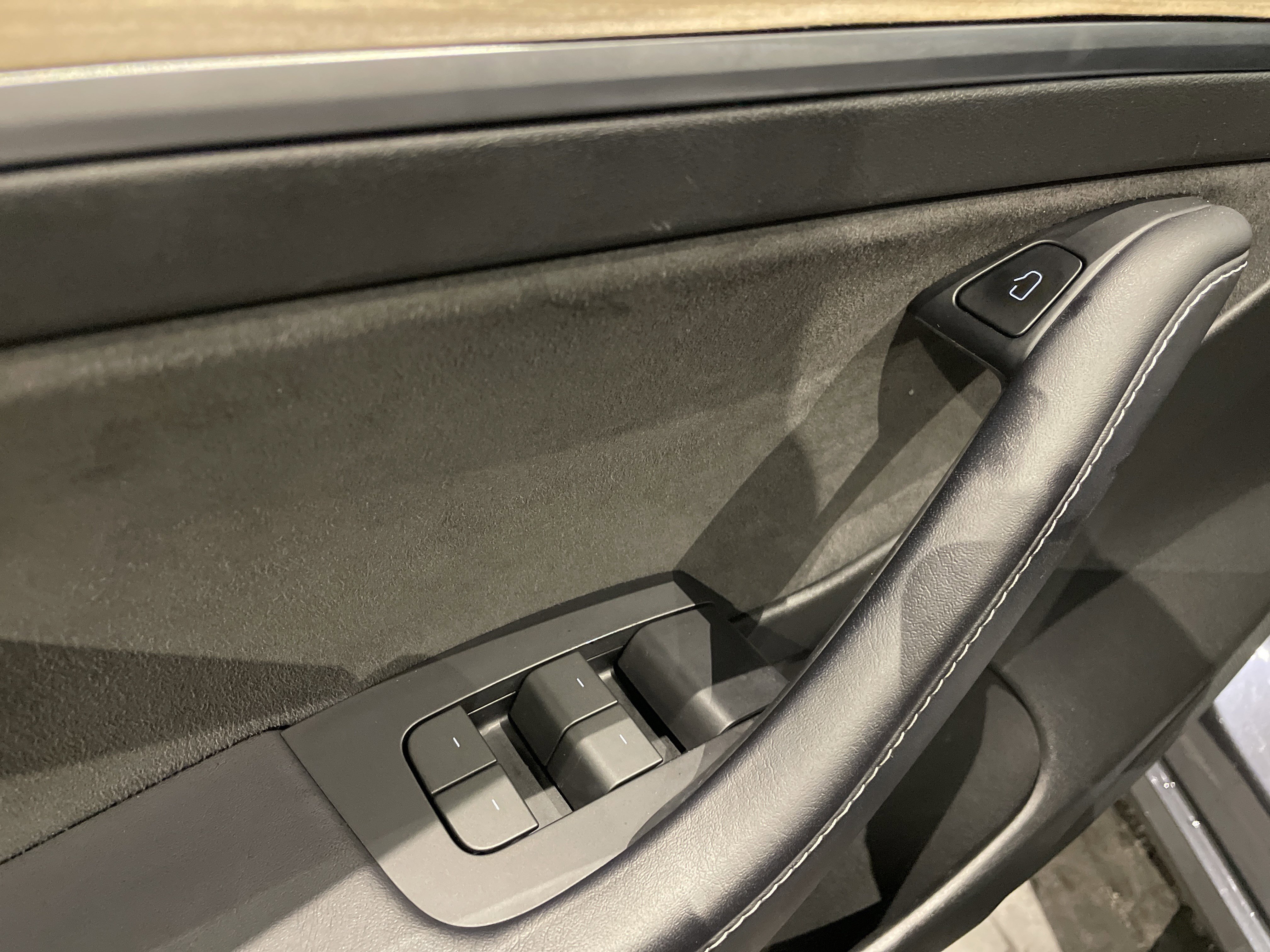 Used 2023 Tesla Model 3 Standard Range image 15