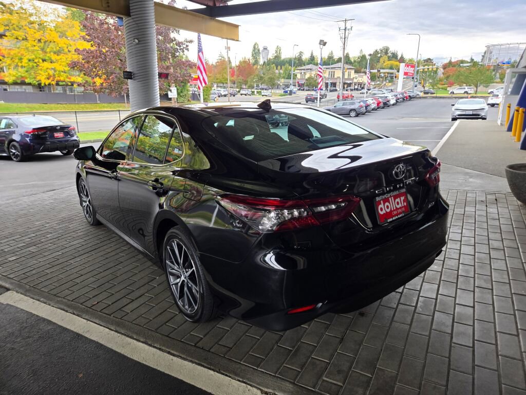 Used 2024 Toyota Camry XLE w/ Cold Weather Package image 7