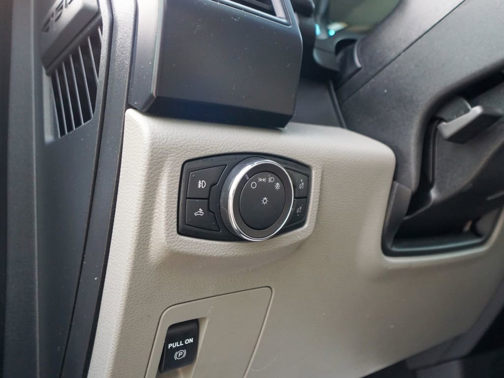 Used 2018 Ford F150 XL w/ Equipment Group 101A Mid image 12